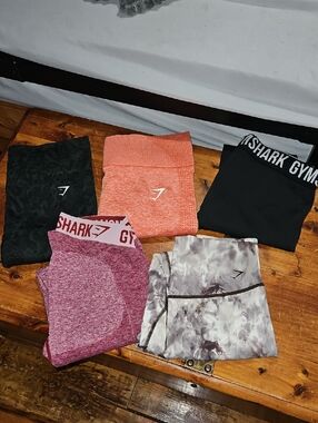 Lot (5) Of Gymshark Leggings Size L